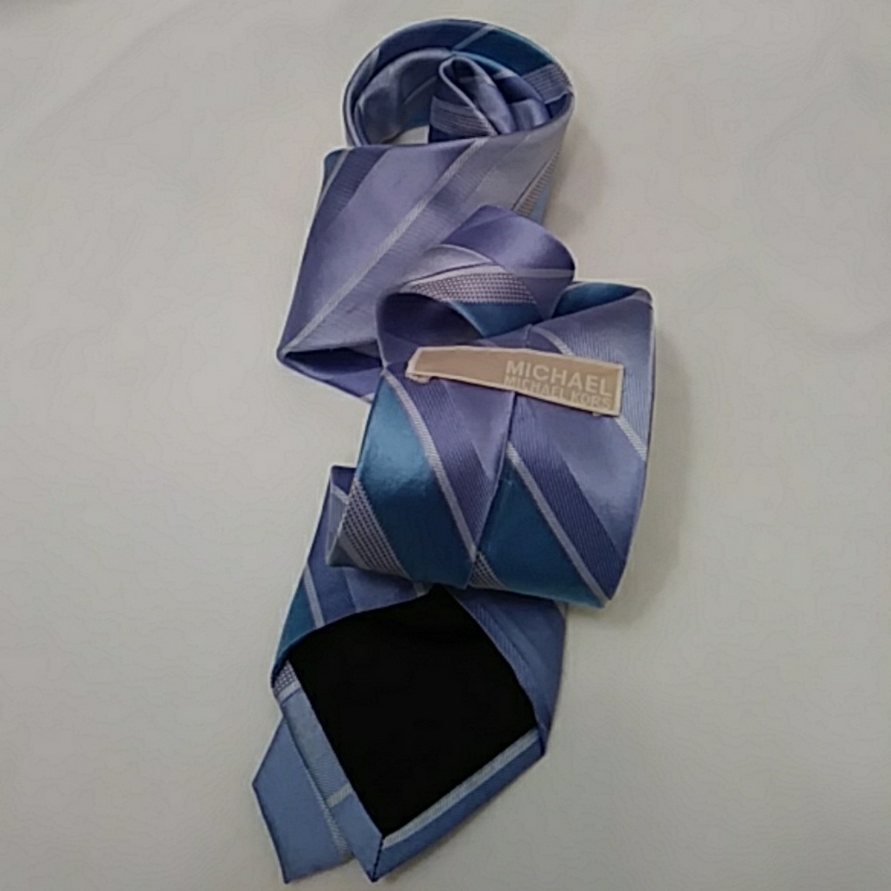 MICHAEL KORS SILK TIE - Picture 2 of 3